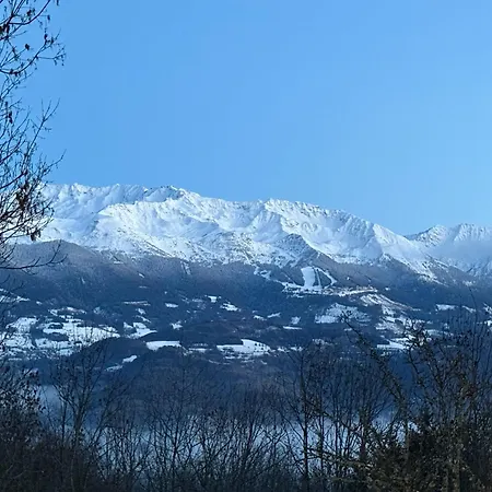 Le Nid Des Roches